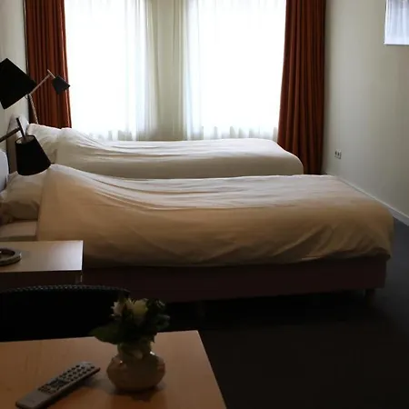 Hotel De Harmonie Linne