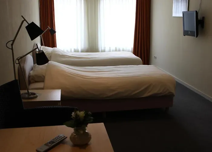 Hotel De Harmonie Linne